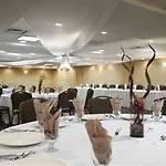 Wyndham Garden Hotel Newark Airport 