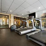 Wyndham Garden Hotel Newark Airport 