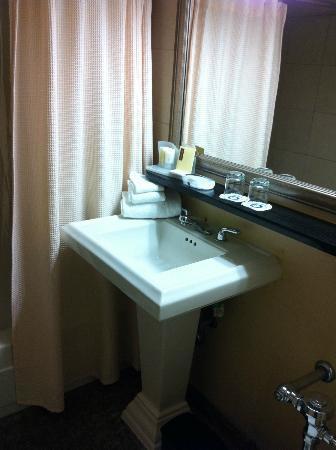 Wyndham Garden Airport Hotel 3*